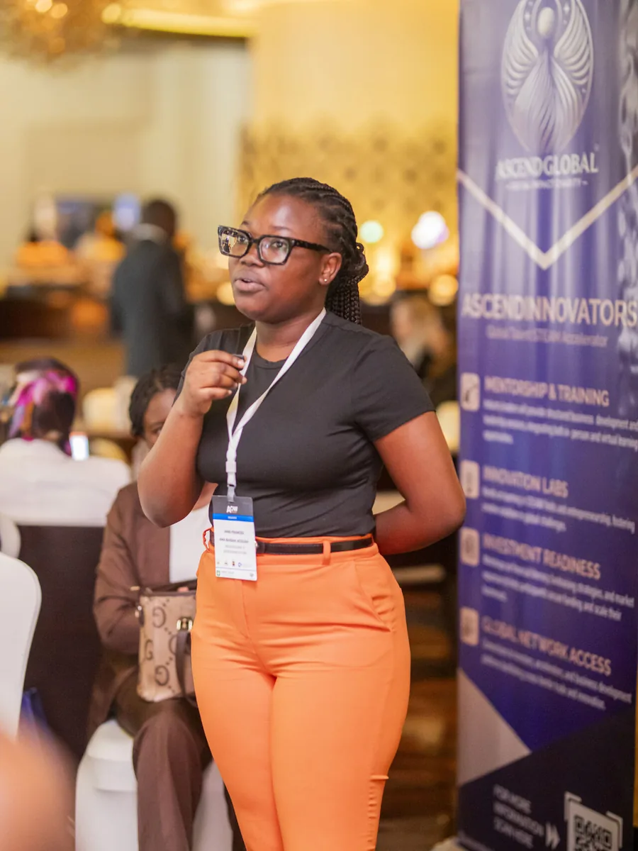 A participant speaking to the room at an Ascend session